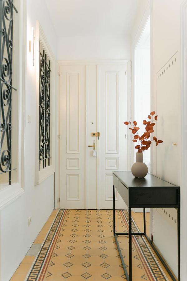 Cozy Apt Perfect For 4-6 Tv Metro Self-Checkin Viena Exterior foto